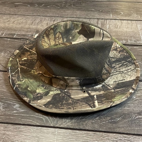 Signatures Camo and mesh Hat Men’s Size S/M - Picture 4 of 7